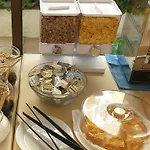 Mireia Hotel