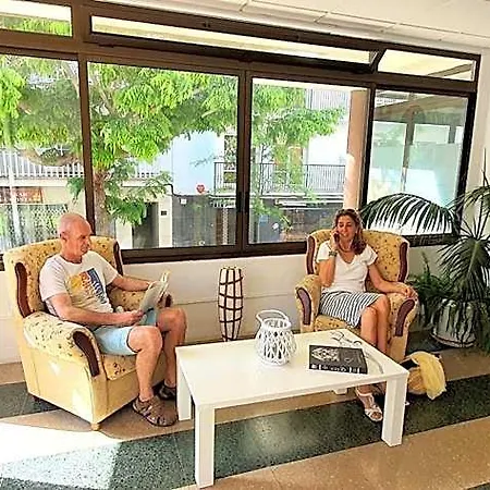 Mireia Hotel