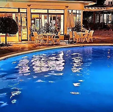 Mireia Hotel