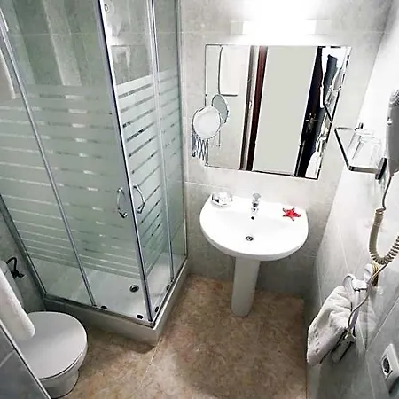 Mireia Hotel